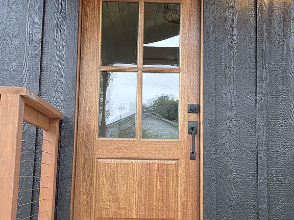 3rd image of 415 Purdy Ave