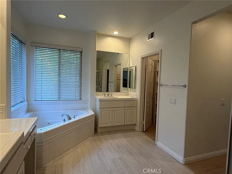 7056 Ashley Dr — Photo 13