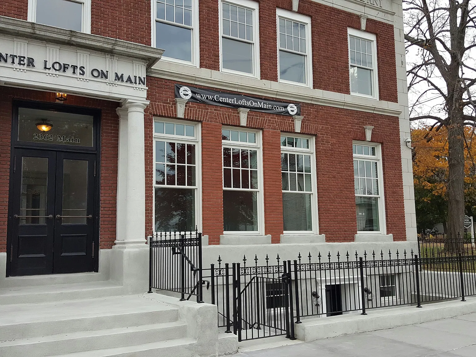 2362 Main St — Photo 1