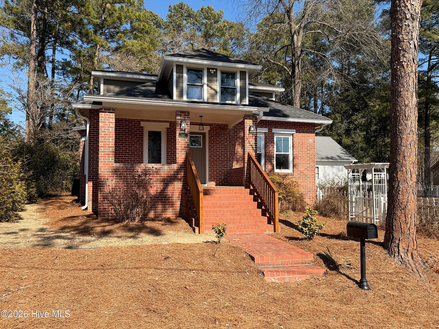 3 bed, 3.0 bath, 1531 sqft, $2,800 — Photo 1