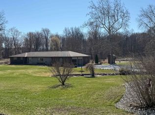 3137 W 800 N, Royal Center, IN 46978