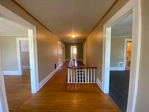 1146 State St #UPPER — Photo 10