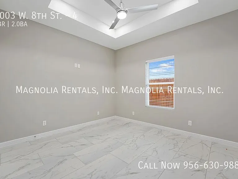 1003 W 8th St #4 — Photo 14