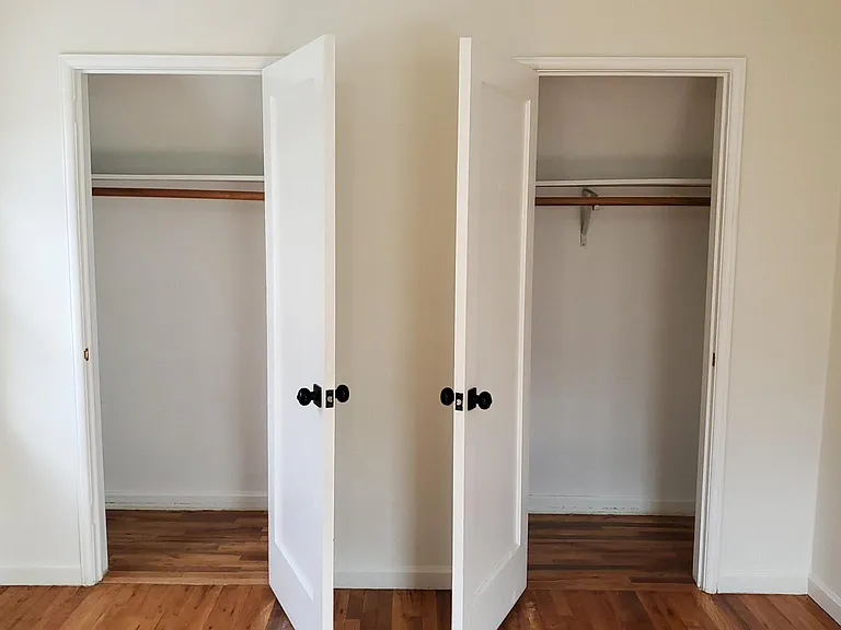 Howard Pl — Photo 12