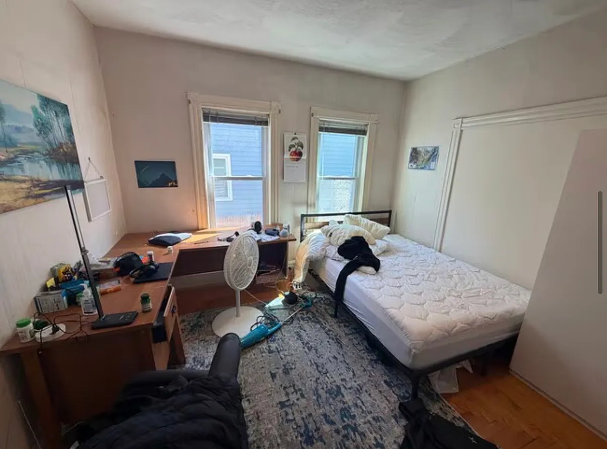 3 bed, 9999 sqft, $3,300 — Photo 4
