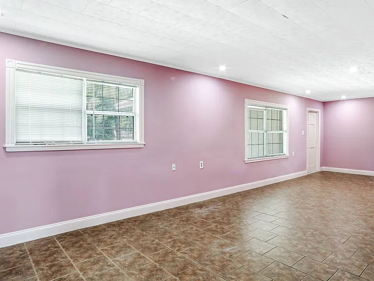 534 Shrine Club Rd — Photo 2
