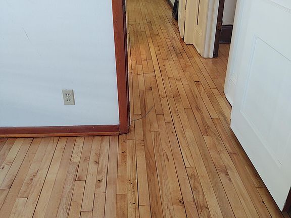 3rd image of 1515 44th Ave N