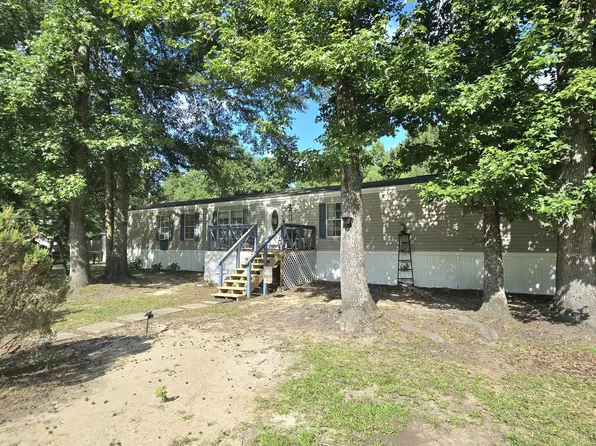 108 Aaron Court, Burgaw, NC 28425