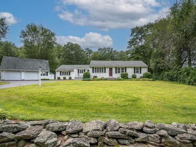 11 Eight Lots Rd, Sutton, MA, 01590