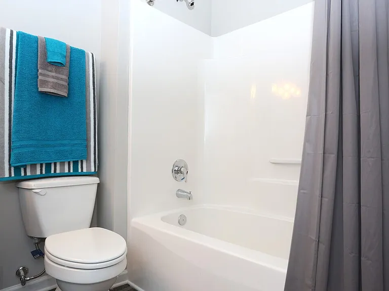 9905 Knoxshire Pl #202 — Photo 14