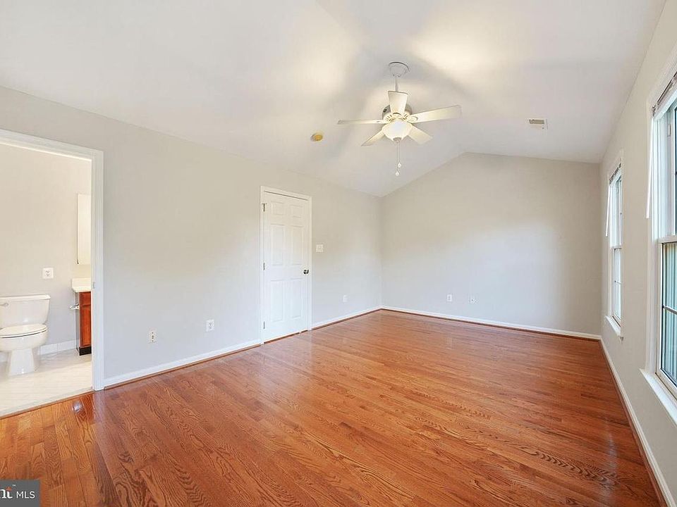 2nd image of 4067 Heatherstone Ct