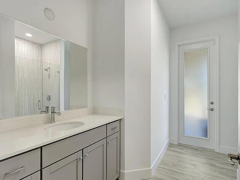 1791 SW Effland Ave — Photo 38
