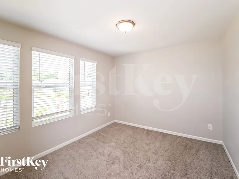 7632 Wallace Farm Ln — Photo 12