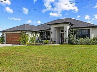 2207 NE 34th Terrace Cpe, Coral, FL 33909