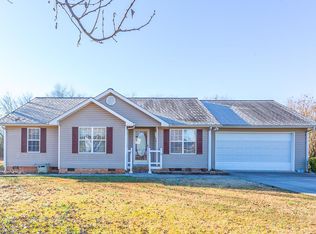 38 Golden Crest Dr, Chatsworth, GA 30705