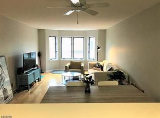 502 Hancock Ct UNIT 502, Edgewater, NJ 07020