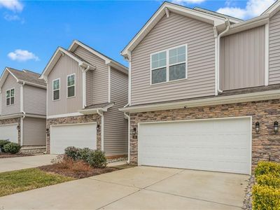 208 Stamm Dr, Greensboro, NC, 27455