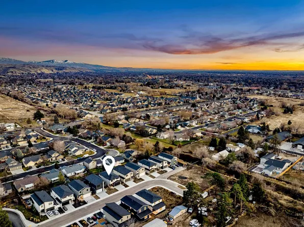 8152 N Breezy Ave, Boise, ID 83714