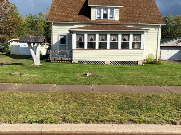 364 Pine St, Republic, MI 49879