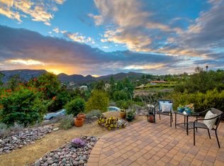 1964 Via Rancho Pkwy, Escondido, CA 92029