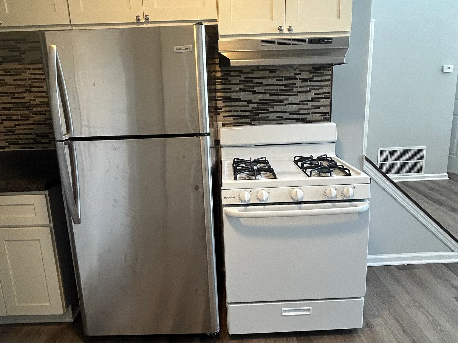 2 bed, $2,209 — Photo 3