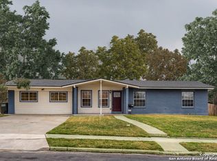 355 E Rampart Dr, San Antonio, TX 78216
