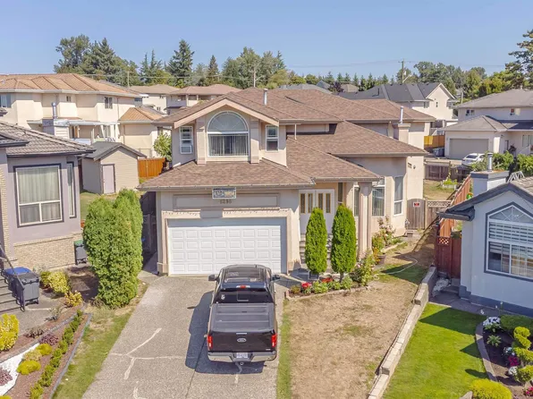 8298 151a St, Surrey, BC V3S 8R1
