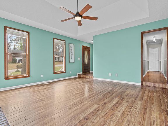 4th image of 201 Saddlebrooke Rd