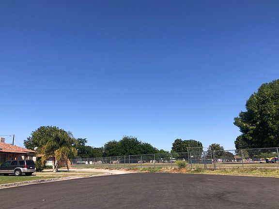 3rd image of 2617 Dina Way