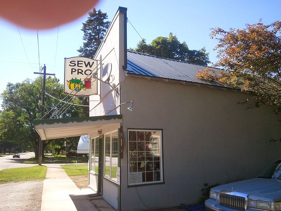 2nd image of 410 6th Ave