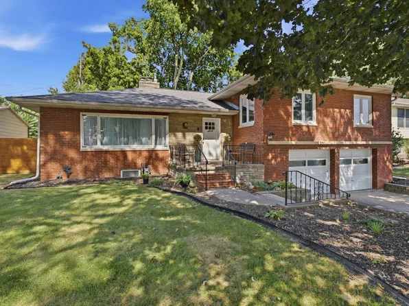 1507 36th Ave, Moline, IL 61265