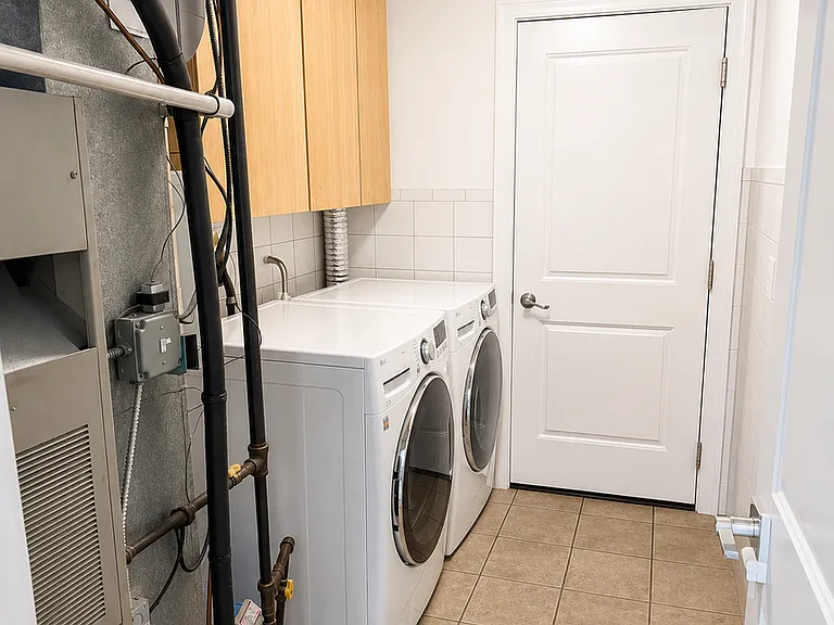 103 Brittany Dr — Photo 13