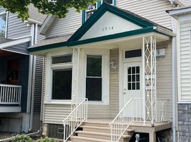 2914 N Richmond St, Chicago, IL