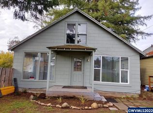 881 S 1st Ave, Mill City, OR 97360