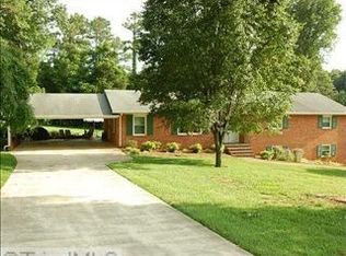 7030 Kenbridge Dr, Clemmons, NC 27012