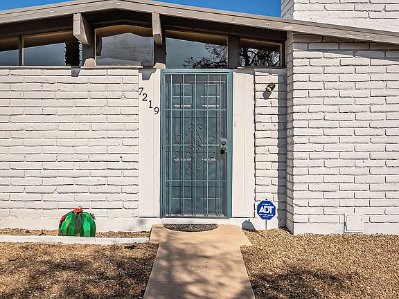 2nd image of 7219 E Luana Pl