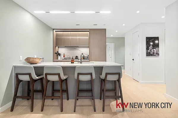 Rented by Keller Williams NYC | media 14