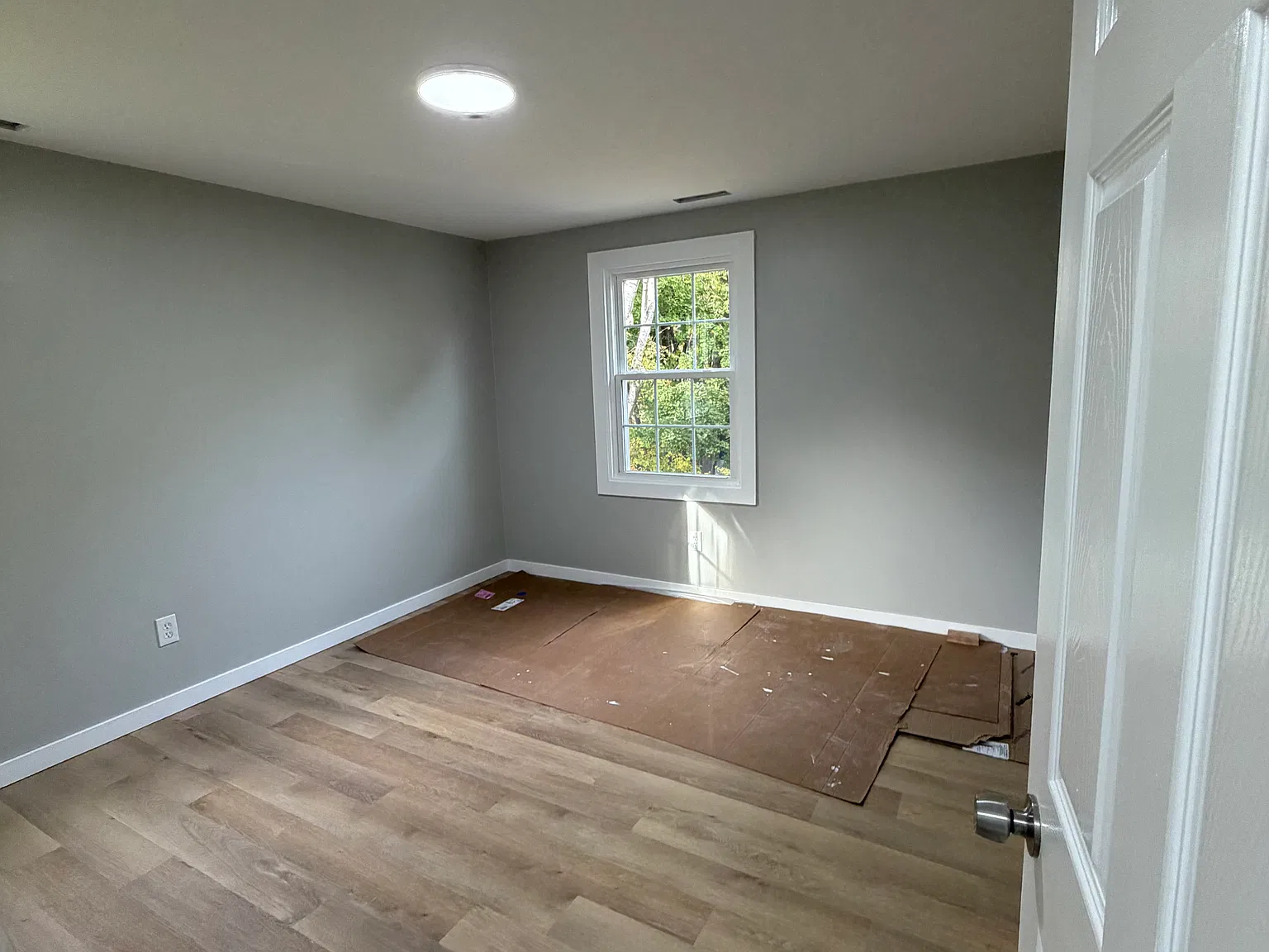 3 bed, 1.5 bath, 1824 sqft, $3,200 — Photo 2