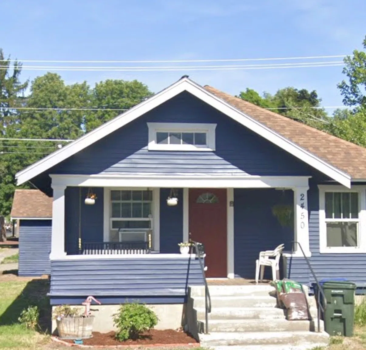 3 bed, 2288 sqft, $1,700 — Photo 1