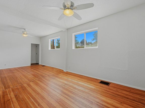 3rd image of 809 E 1st St