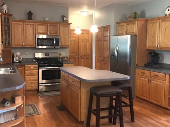 2nd image of 4715 Glen Moor Way