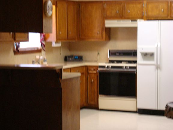 3rd image of 1911 Avenue K