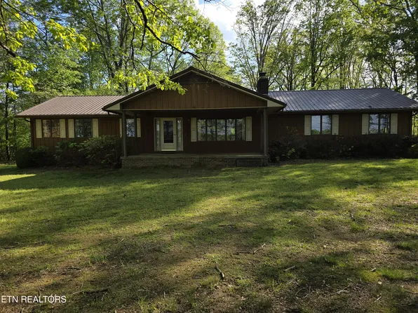 1047 Bristow Rd, Crossville, TN 38571