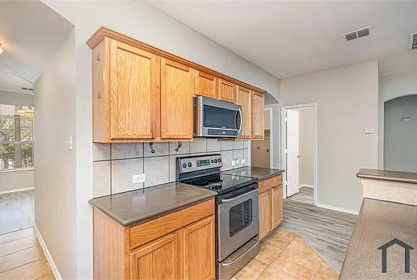 506 Niagara Falls Dr — Photo 9