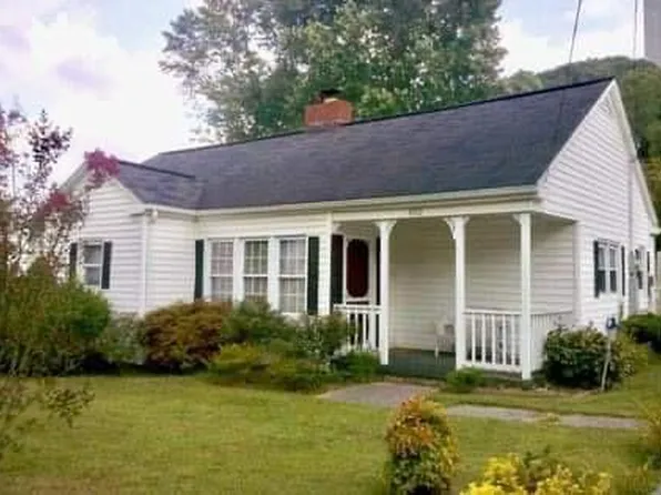 802 E Main St, Saltville, VA 24370