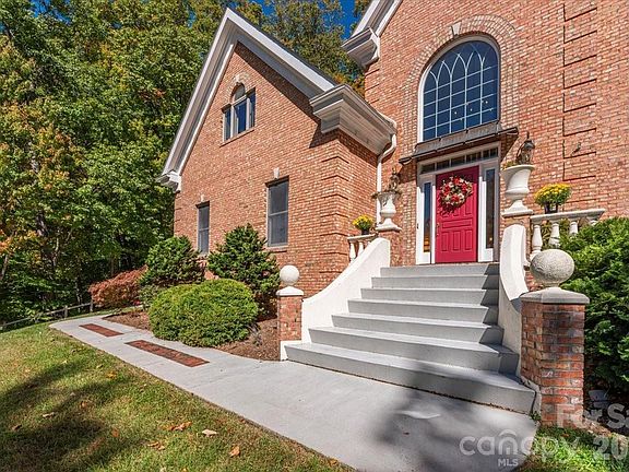 4th image of 295 Laurel Ridge Dr