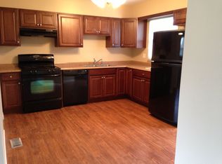 5 Maricopa Ln, Hoffman Estates, IL 60169