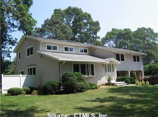 26 North Rd, Niantic, CT 06357