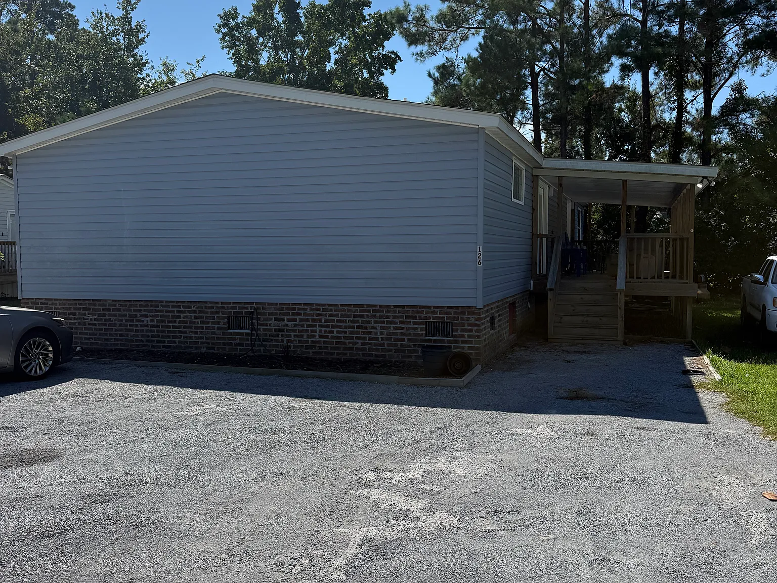 3 bed, 1652 sqft, $1,900 — Photo 1