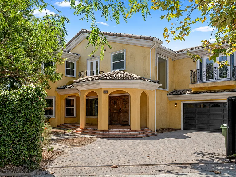 8302 S Sepulveda Blvd — Photo 22